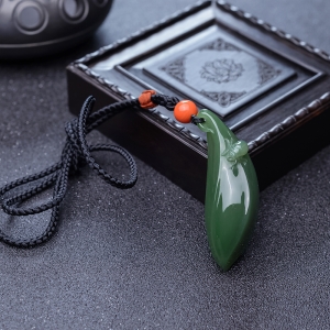 山料和田碧玉福瓜吊坠