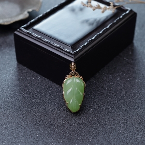 特:18K山料和田碧玉叶子吊坠