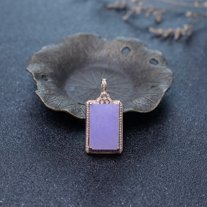 18K糯冰种紫罗兰翡翠吊坠