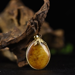 银镶籽料和田白玉原石吊坠