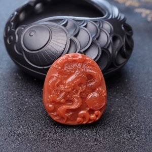 柿子红南红龙吊坠