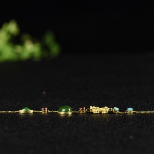 18k金镶山料和田碧玉招财手链