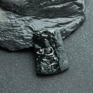 糯冰种墨翠观音吊坠