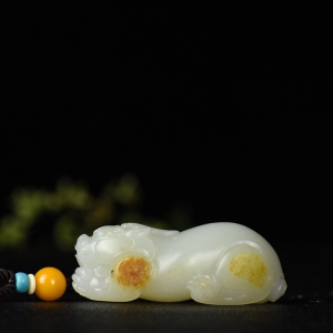 籽料和田白玉貔貅吊坠