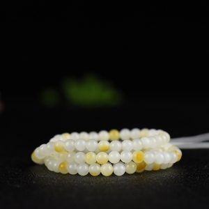 5mm籽料和田白玉多圈手串