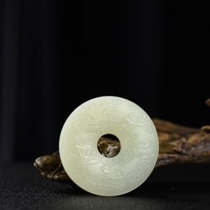 山料和田白玉云纹平安扣吊坠