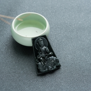 糯冰种墨翠文殊菩萨吊坠