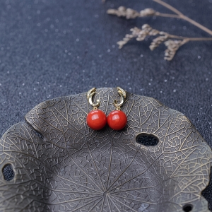 18K沙丁珊瑚圆珠耳坠