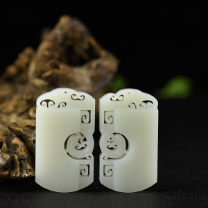 山料和田羊脂白玉龙凤配吊坠