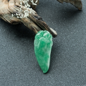 糯种飘翠翡翠福瓜吊坠