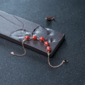 18K沙丁珊瑚心形手链