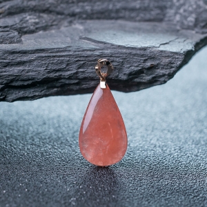 18K红纹石水滴吊坠