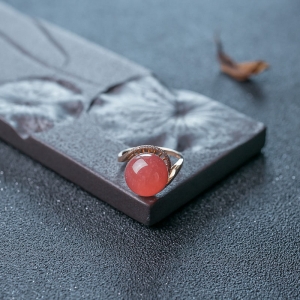 18K红纹石戒指