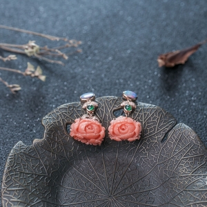 18K深水珊瑚牡丹花耳坠