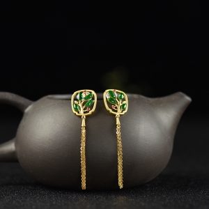 18k镶钻冰种阳绿翡翠扇子耳坠
