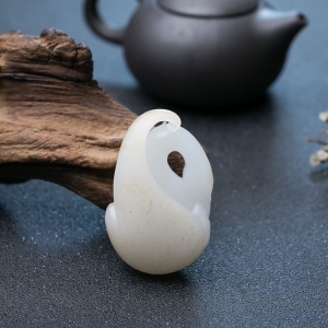 山流水料和田白玉仙鹤吊坠