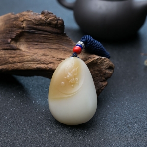 山料和田白玉金鱼吊坠