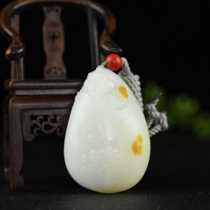 籽料和田白玉貔貅吊坠
