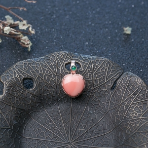 18K深水珊瑚心形吊坠