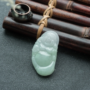 糯冰种浅绿翡翠弥勒佛吊坠
