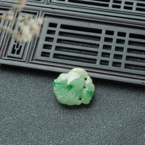 糯冰种飘翠翡翠金玉满堂吊坠