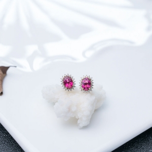 18K玫红碧玺耳钉