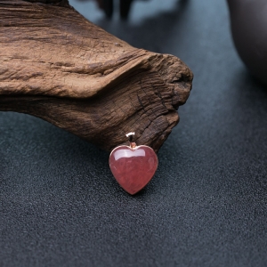 18K红纹石心形吊坠