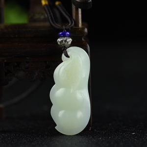 籽料和田白玉多子多福吊坠