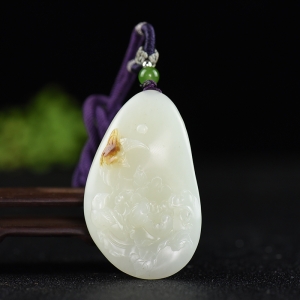 籽料和田白玉花开富贵吊坠