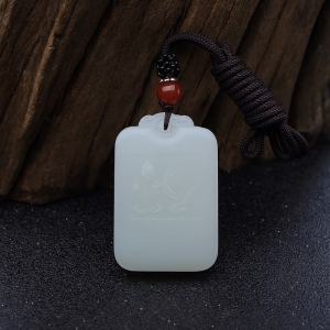 山料和田白玉年年有余吊坠