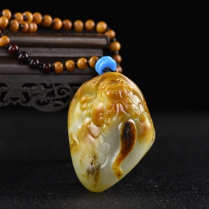 籽料和田玉黄沁貔貅手把件