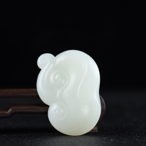 籽料和田羊脂白玉如意吊坠