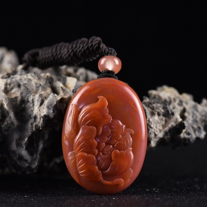 玫瑰红南红花开富贵吊坠