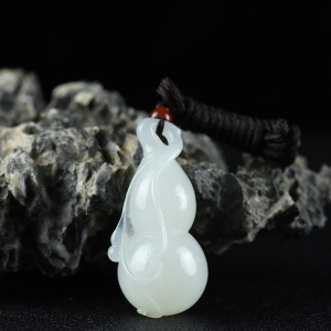 山料和田白玉福禄吊坠