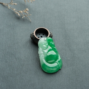 糯冰种翠绿翡翠弥勒佛吊坠