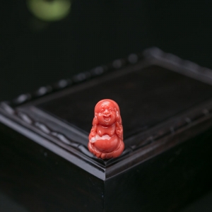MOMO珊瑚弥勒佛吊坠
