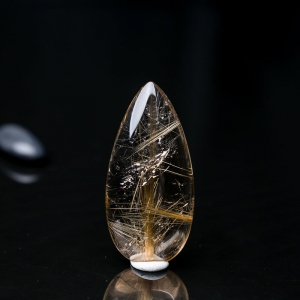 金发晶水滴吊坠