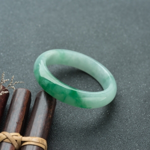 56.5mm糯冰种飘翠翡翠平安镯