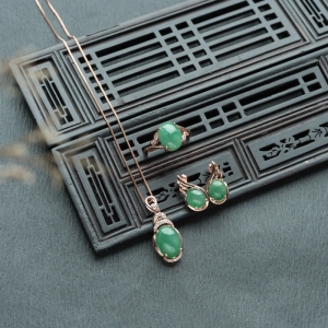 银镶糯种深绿翡翠套装