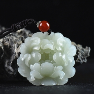 山料和田白玉花开富贵吊坠