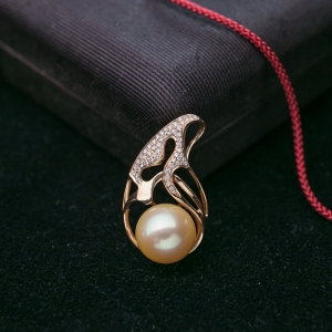 18K海水金色珍珠吊坠