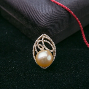 18K海水金色珍珠吊坠