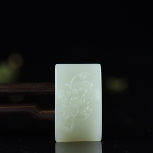 籽料和田白玉花开富贵配件