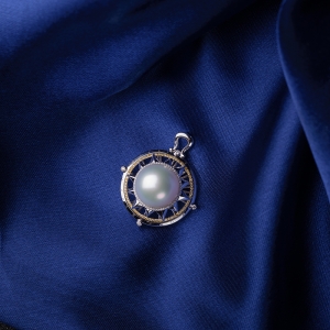 18K海水白色珍珠吊坠