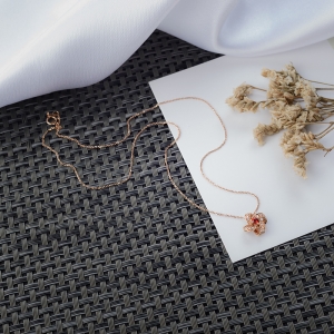 18K鸽血红红宝石项链