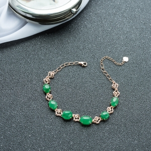 18K糯冰种翠绿翡翠手链