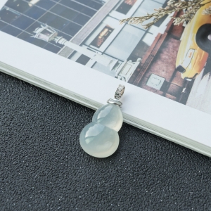 18K糯冰种翡翠福禄吊坠