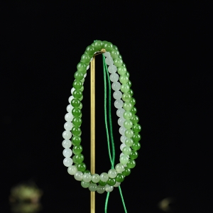 6mm山料和田碧玉渐变多圈手串