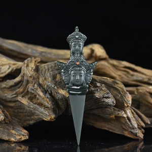 山料和田青玉剑旨吊坠