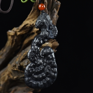 籽料和田青花如意手把件